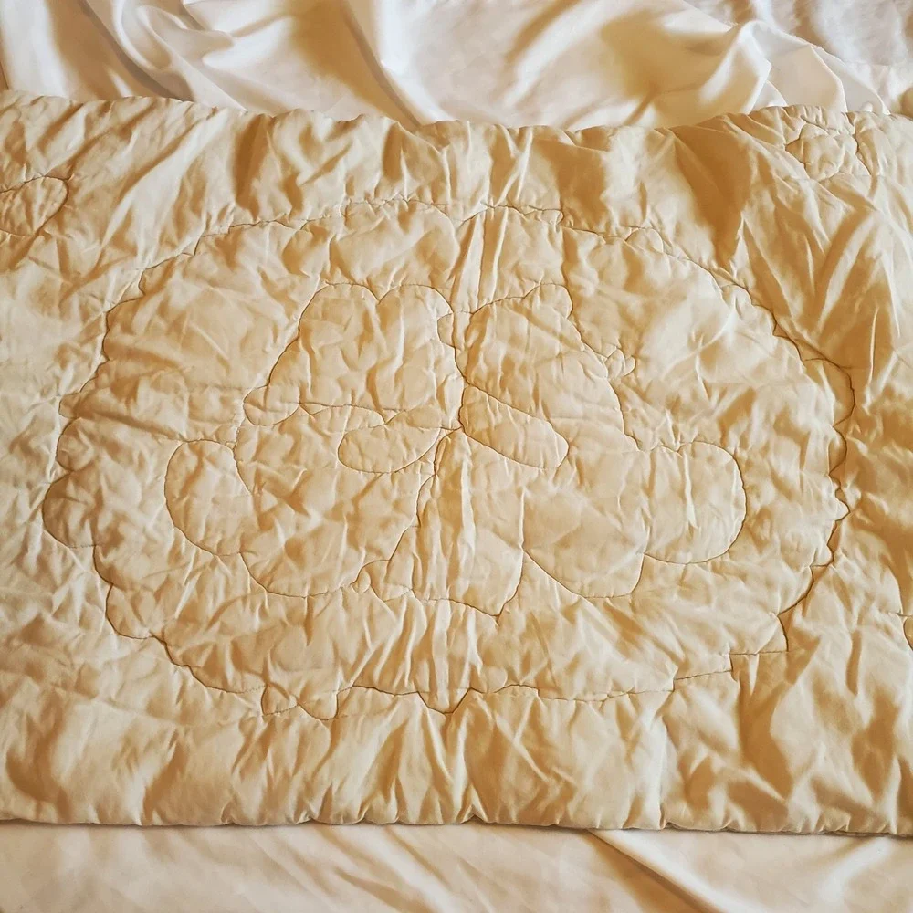 Vintage Baby Crib Quilt Bunny Bear Blanket Comforter Hand Made Neutral Unisex